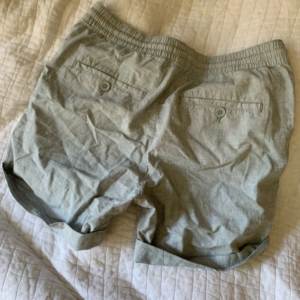 H&M Chambray Blue/Gray Shorts - Picture 2 of 2